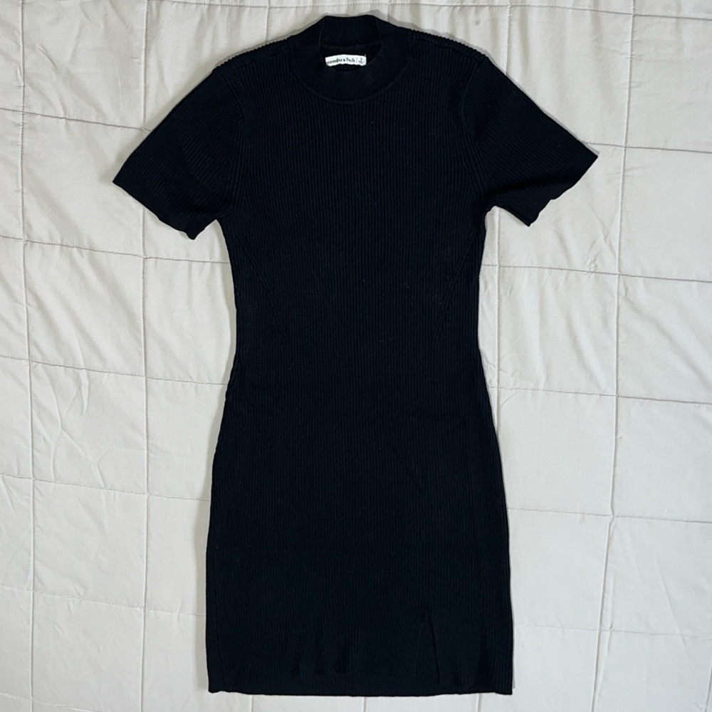 Abercrombie & Fitch Black Short Sleeve Sweater Mock neck Ribbed Mini Dress Slit